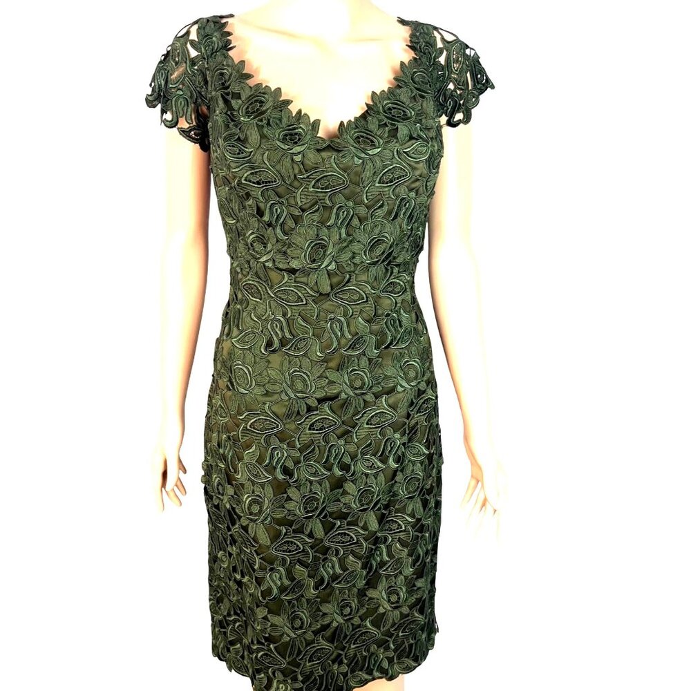 Elegant Green Lace Wedding Dress